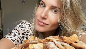 Рецепт домашнего хвороста от Юлии Ковальчук: «Вкус детства, делаем ведрами»