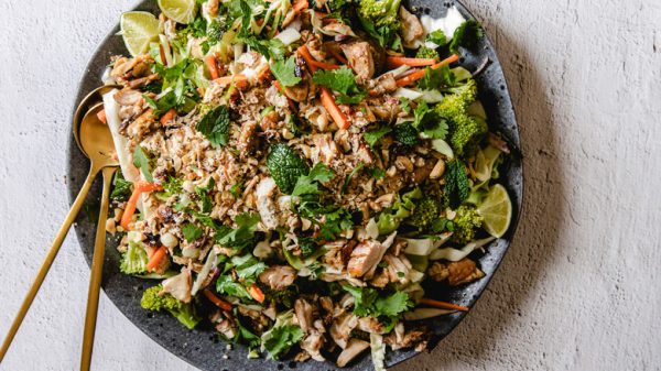 goi-ga-vietnamese-chicken-salad-recipe-1724093277